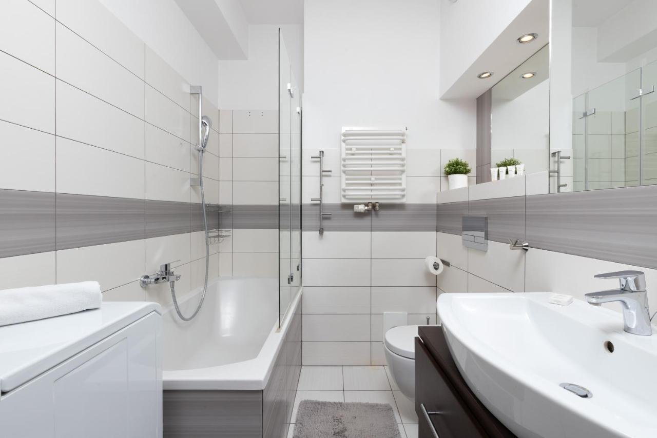 Appartement Family Apartament Mysliwska By Renters à Gdańsk Extérieur photo